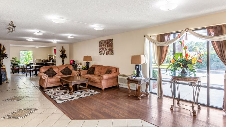 <b>Red Roof Inn Hardeeville Lobby</b>. Images powered by <a href="https://www.leonardoworldwide.com/" title="Leonardo Worldwide" target="_blank">Leonardo</a>.