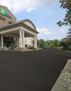 Holiday Inn Express Troutville - Roanoke