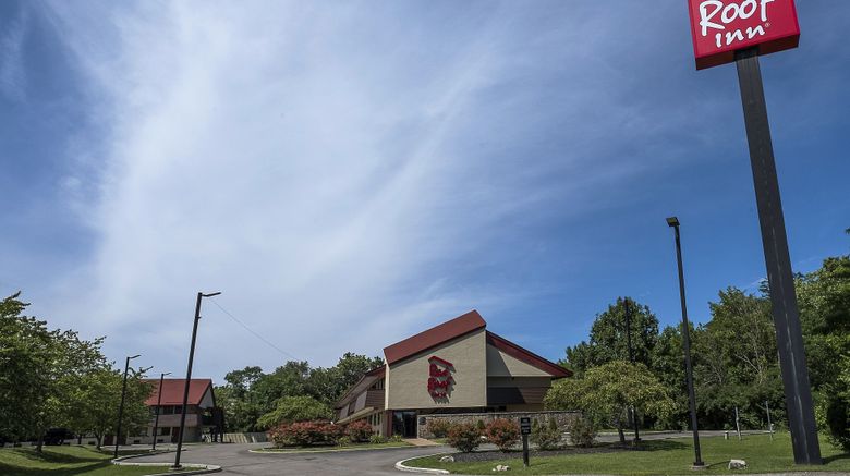 <b>Red Roof Inn Cincinnati East - Beechmont Exterior</b>. Images powered by <a href="https://www.leonardoworldwide.com/" title="Leonardo Worldwide" target="_blank">Leonardo</a>.