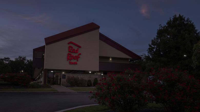 <b>Red Roof Inn Cincinnati East - Beechmont Exterior</b>. Images powered by <a href="https://www.leonardoworldwide.com/" title="Leonardo Worldwide" target="_blank">Leonardo</a>.