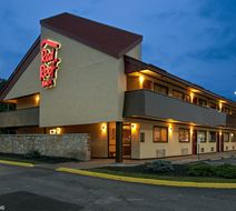 Red Roof Inn Charleston-Kanawha City, WV Exterior