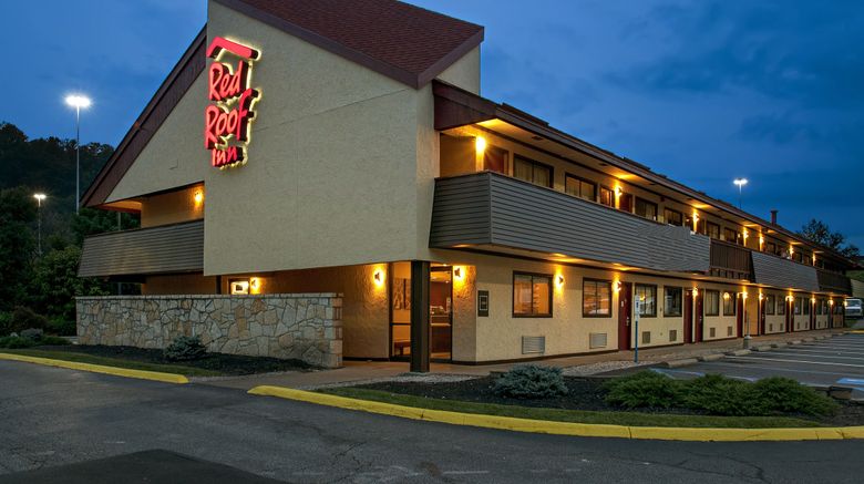 <b>Red Roof Inn Charleston-Kanawha City, WV Exterior</b>. Images powered by <a href="https://www.leonardoworldwide.com/" title="Leonardo Worldwide" target="_blank">Leonardo</a>.