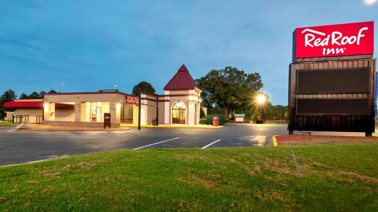 <b>Red Roof Inn Petersburg-Fort Lee Exterior</b>. Images powered by <a href="https://www.leonardoworldwide.com/" title="Leonardo Worldwide" target="_blank">Leonardo</a>.