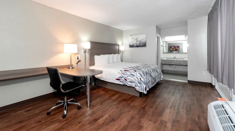 <b>Red Roof Inn Petersburg-Fort Lee Suite</b>. Images powered by <a href="https://www.leonardoworldwide.com/" title="Leonardo Worldwide" target="_blank">Leonardo</a>.