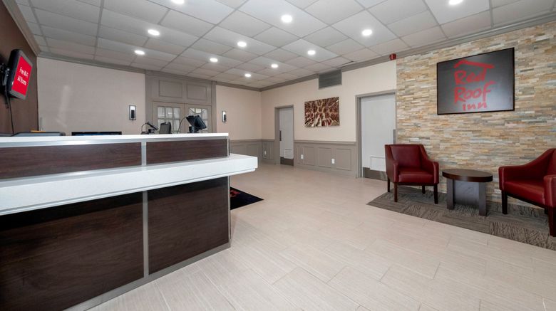 <b>Red Roof Inn Petersburg-Fort Lee Lobby</b>. Images powered by <a href="https://www.leonardoworldwide.com/" title="Leonardo Worldwide" target="_blank">Leonardo</a>.