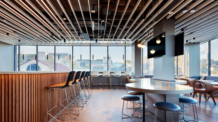 Holiday Inn Express Sydney Airport Lobby