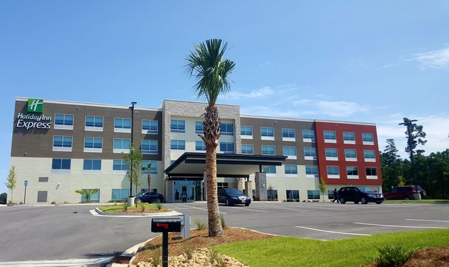 Holiday Inn Express North Augusta Exterior