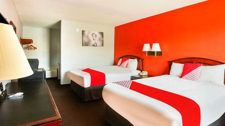 OYO Hotel Texarkana North Heights AR Hwy Room