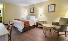 OYO Hotel Dundee By Crystal Lake