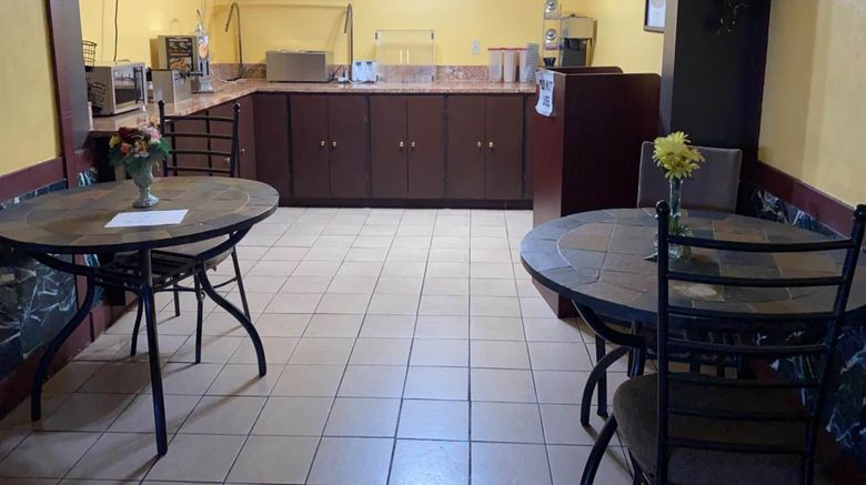 <b>OYO Hotel Wade Fayetteville I-95 Restaurant</b>. Images powered by <a href="https://www.leonardoworldwide.com/" title="Leonardo Worldwide" target="_blank">Leonardo</a>.