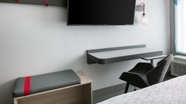 <b>avid hotel Roseville-Minneapolis North Room</b>. Images powered by <a href="https://www.leonardoworldwide.com/" title="Leonardo Worldwide" target="_blank">Leonardo</a>.