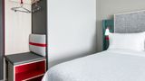 avid hotel Roseville-Minneapolis North Room