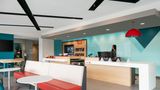 avid hotel Roseville-Minneapolis North Lobby