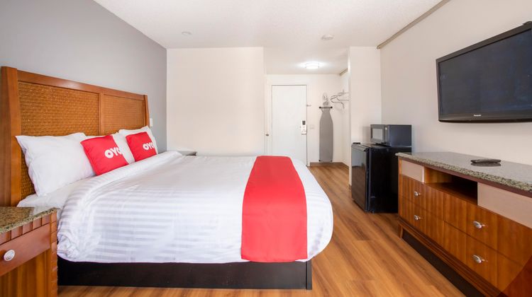 OYO Hotel Palmdale Antelope Valley Room