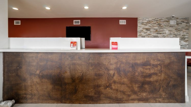 OYO Hotel McAllen Airport South Lobby