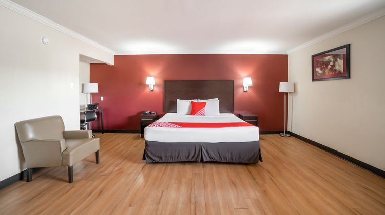OYO Hotel McAllen Airport South Room