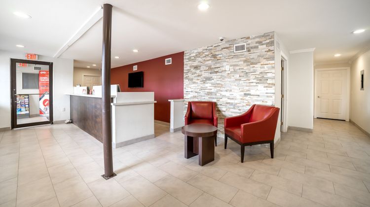 OYO Hotel McAllen Airport South Lobby