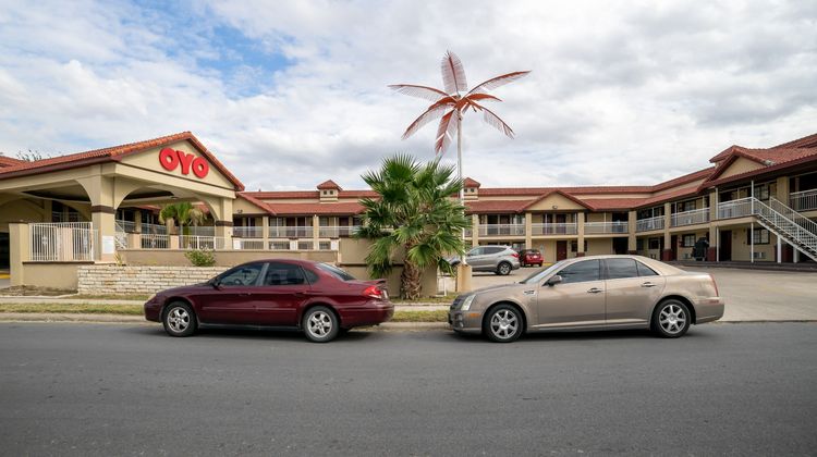 OYO Hotel McAllen Airport South Exterior
