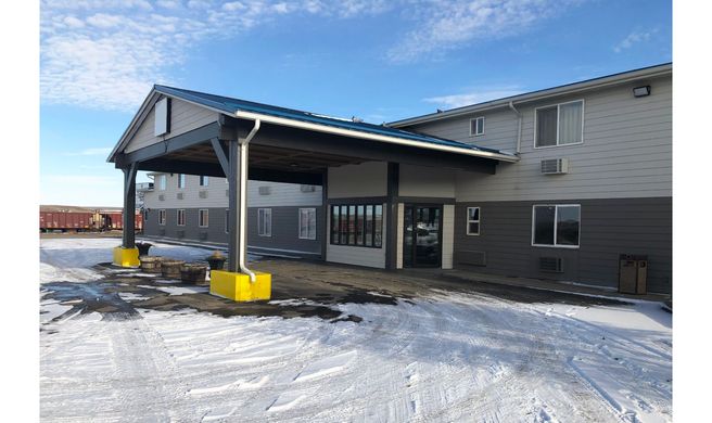 OYO Hotel Shelby MT Hwy 2 & I-15 Exterior