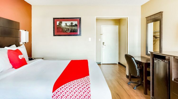 OYO Hotel Tyler Northwest Mineola Hwy Room