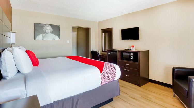 OYO Hotel Tyler Northwest Mineola Hwy Room