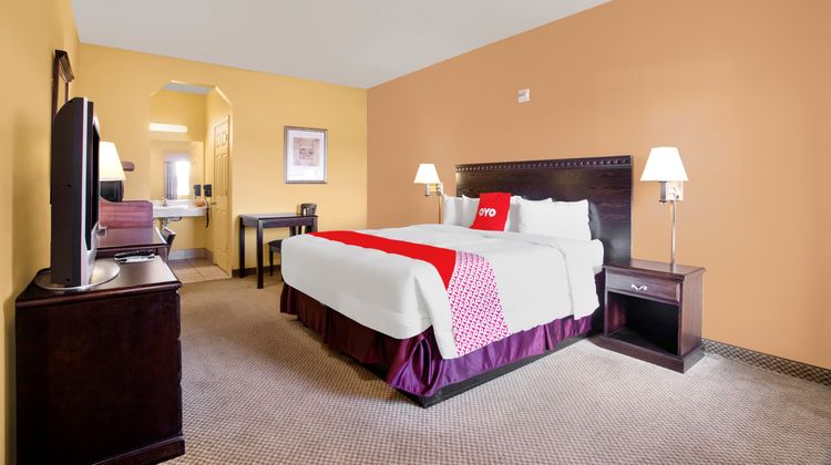 OYO Hotel Valley View TX U.S. 77 Room