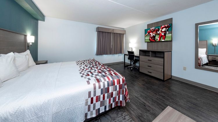 Red Roof Inn Suites Wilmington Suite