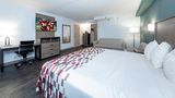 Red Roof Inn Suites Wilmington Suite