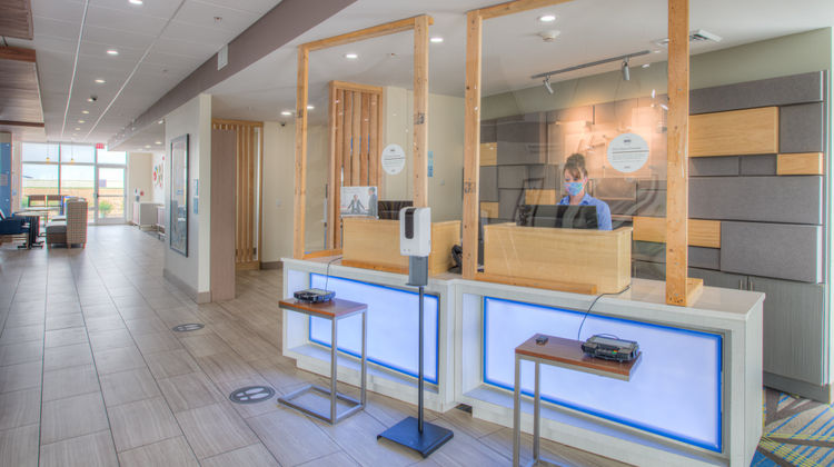 Holiday Inn Express & Suites Remington Lobby