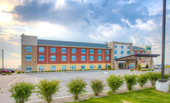 Holiday Inn Express & Suites Remington