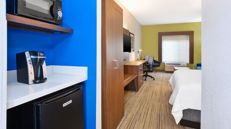 Holiday Inn Express Room