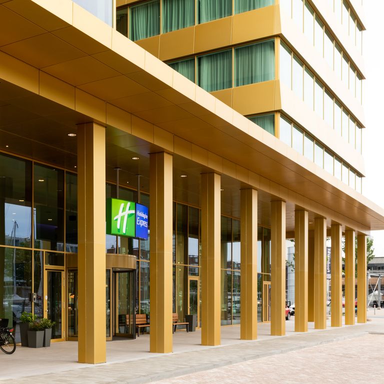Holiday Inn Express North Riverside