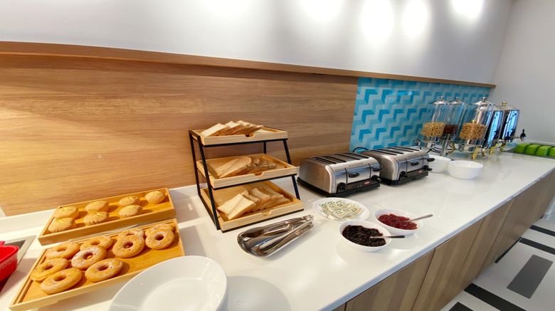 <b>Holiday Inn Express City Center Restaurant</b>. Images powered by <a href="https://www.leonardoworldwide.com/" title="Leonardo Worldwide" target="_blank">Leonardo</a>.