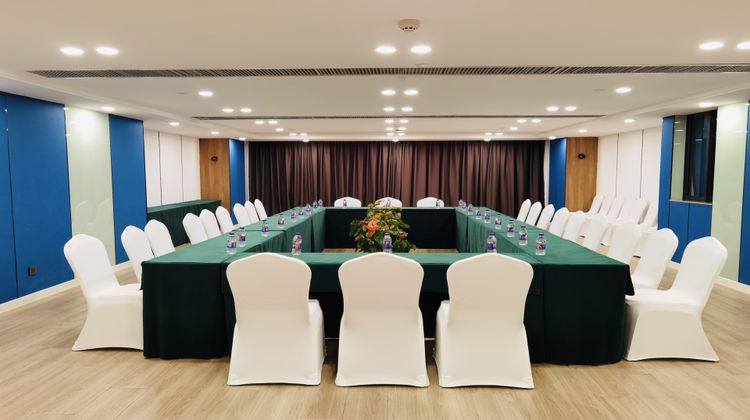 Holiday Inn Express City Center Meeting