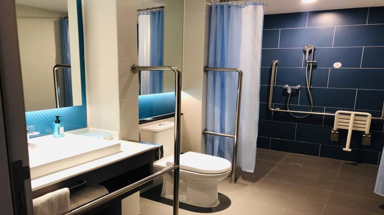 Holiday Inn Express City Center Room