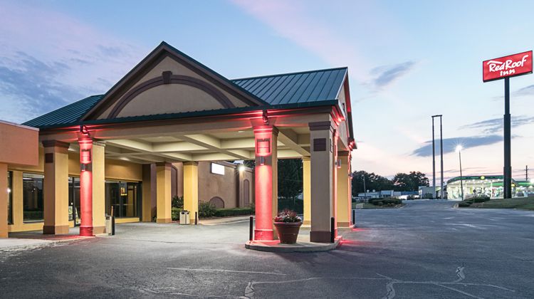 Red Roof Inn Forsyth Exterior