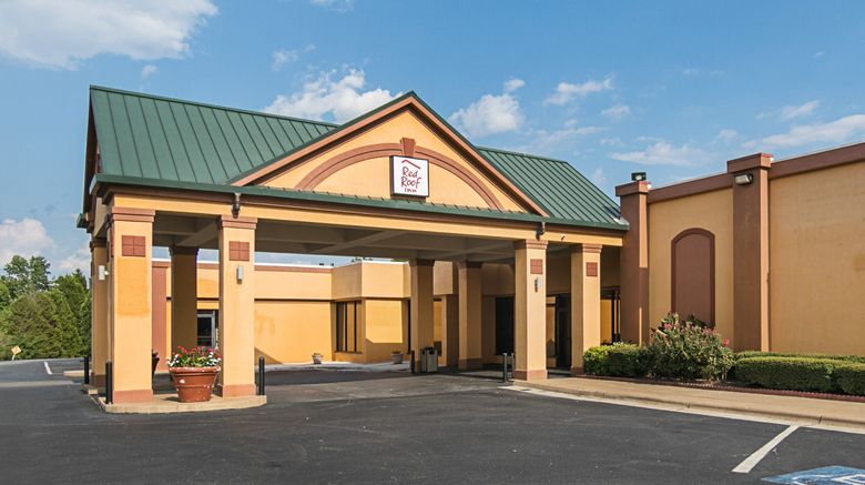 <b>Red Roof Inn Forsyth Exterior</b>. Images powered by <a href="https://www.leonardoworldwide.com/" title="Leonardo Worldwide" target="_blank">Leonardo</a>.