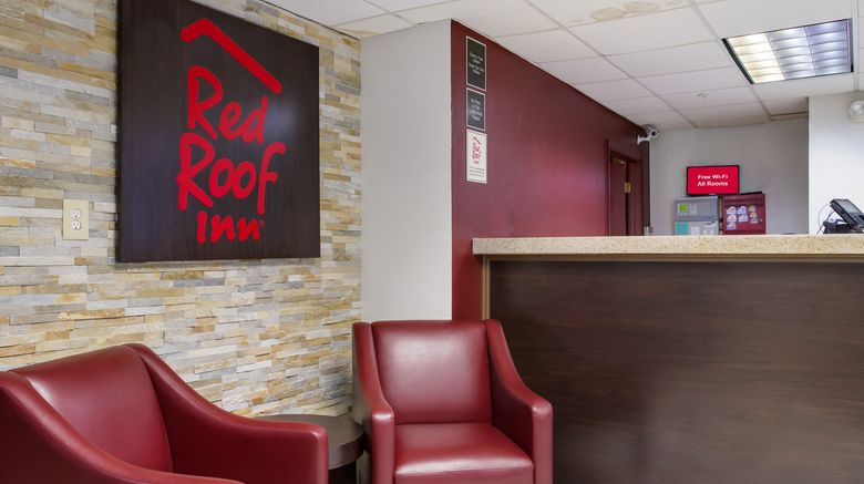 <b>Red Roof Inn York Downtown Lobby</b>. Images powered by <a href="https://www.leonardoworldwide.com/" title="Leonardo Worldwide" target="_blank">Leonardo</a>.