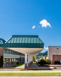 Red Roof Inn & Suites DeKalb