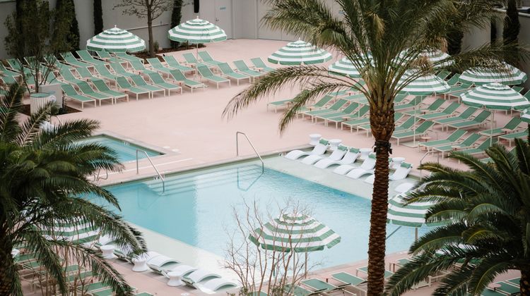 NoMad Las Vegas Pool