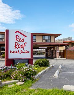 Red Roof Inn & Suites Monterey