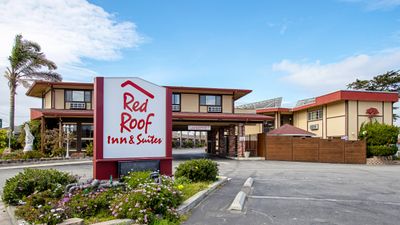 Red Roof Inn & Suites Monterey