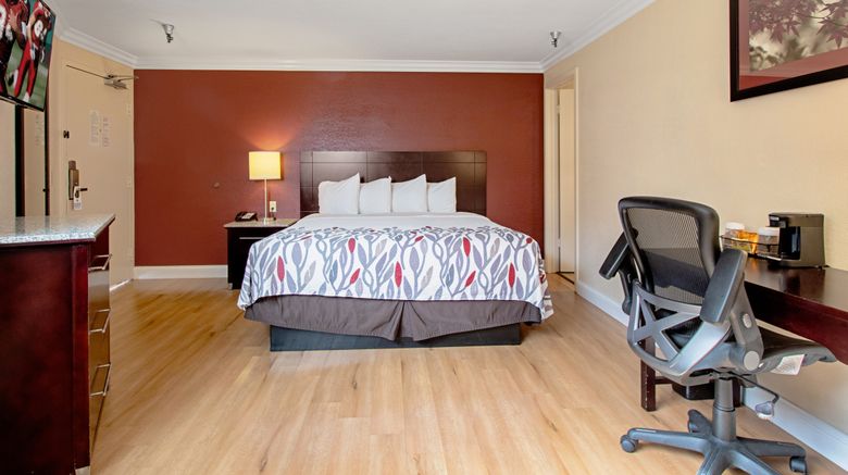 <b>Red Roof Inn & Suites Monterey Room</b>. Images powered by <a href="https://www.leonardoworldwide.com/" title="Leonardo Worldwide" target="_blank">Leonardo</a>.