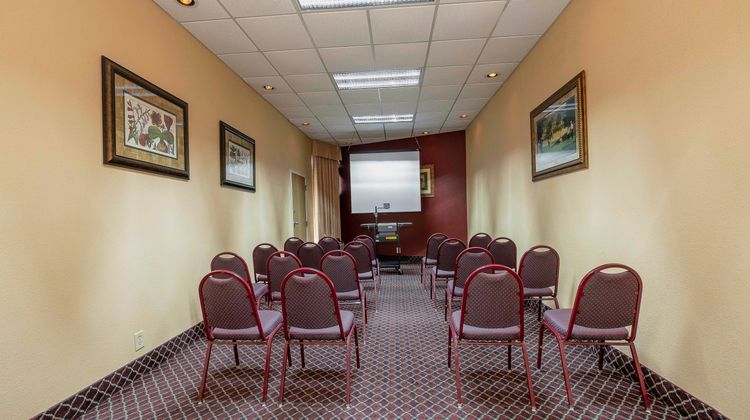 Red Roof Inn & Suites Macon Meeting