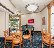 Red Roof Inn & Suites Macon Lobby