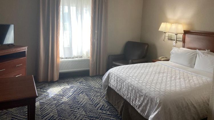 Candlewood Suites La Porte Room