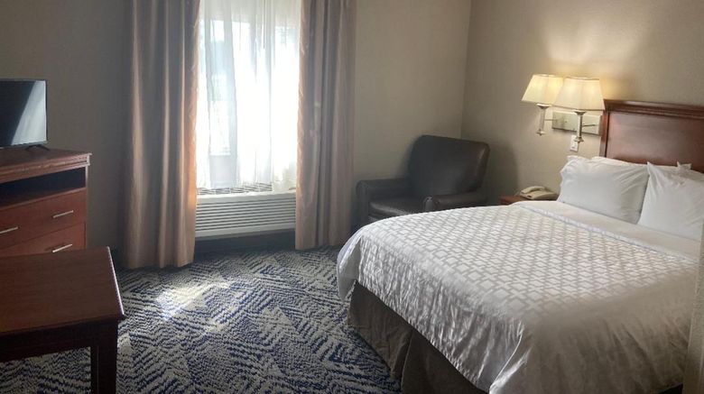 <b>Candlewood Suites La Porte Room</b>. Images powered by <a href="https://www.leonardoworldwide.com/" title="Leonardo Worldwide" target="_blank">Leonardo</a>.