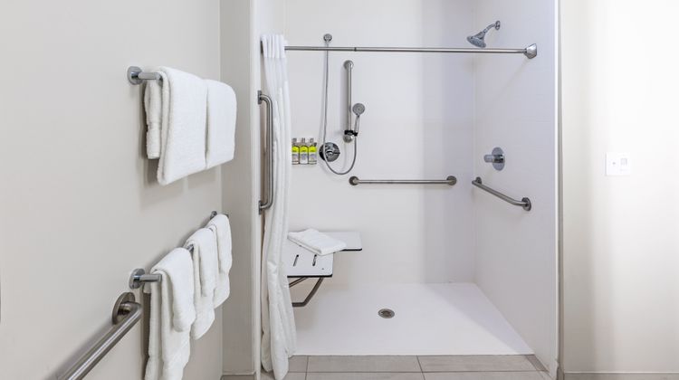 Holiday Inn Express & Suites Purcell Room