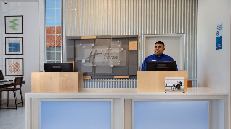<b>Holiday Inn Express Lobby</b>. Images powered by <a href="https://www.leonardoworldwide.com/" title="Leonardo Worldwide" target="_blank">Leonardo</a>.