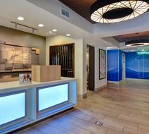 Holiday Inn Express & Suites Anderson Lobby
